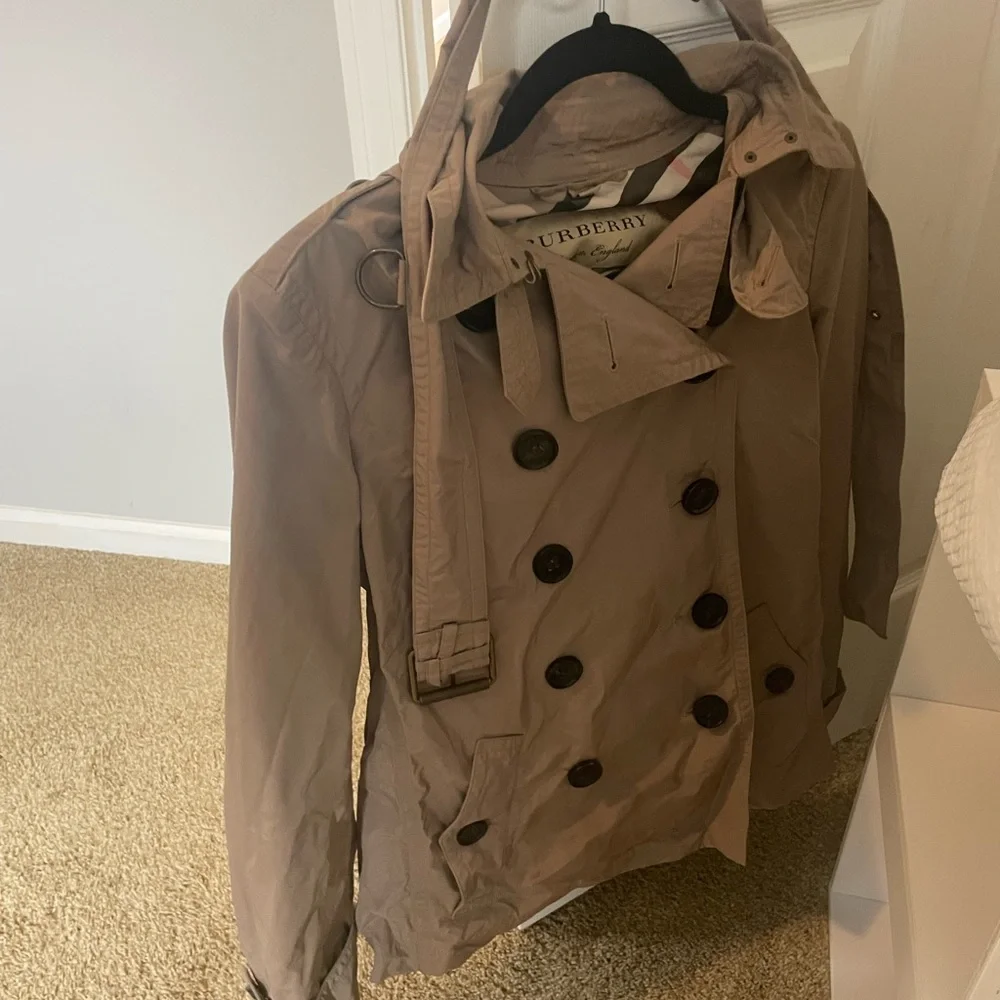 Burberry Double-Breasted Tan Trench Coat - Picture 7 of 10